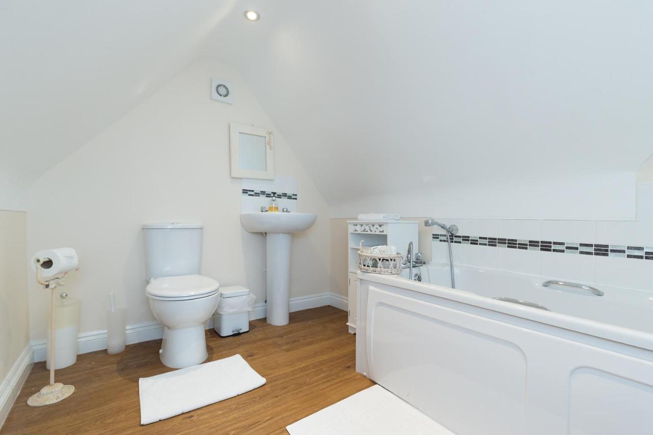 Whitethorn Bed And Breakfast コングルトン エクステリア 写真